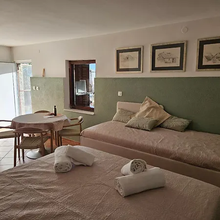 Propuh Apartman Primosten